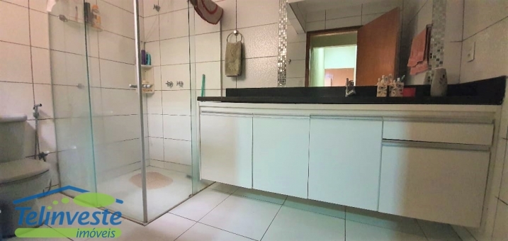 CASA COM SALA COMERCIAL - PARQUE DA ESTA&Ccedil;&Atilde;O