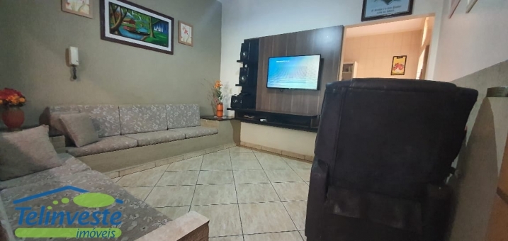 CASA COM SALA COMERCIAL - PARQUE DA ESTA&Ccedil;&Atilde;O