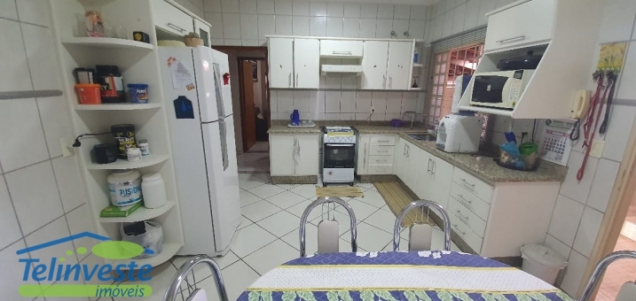 CASA COM SALA COMERCIAL - PARQUE DA ESTA&Ccedil;&Atilde;O