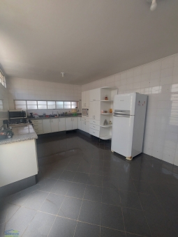CASA NO BAIRRO MUARAMA