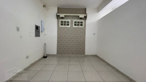 Av. Da Penha, 94