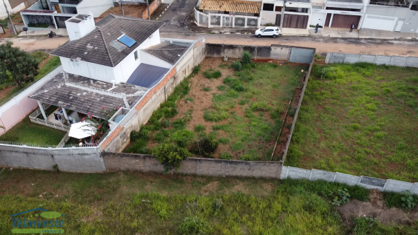 Lote de 412m&sup2; no Bairro Muarama 