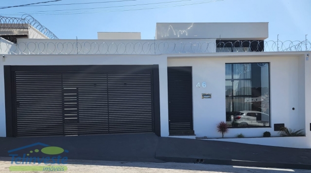 Casa - Parque das Aroeiras