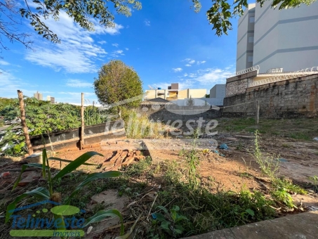 CASA NA PENHA COM EXCELENTE LOCALIZA&Ccedil;&Atilde;O 