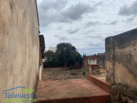 LOTE A VENDA NO CENTRO
