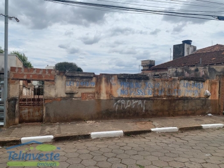 LOTE A VENDA NO CENTRO