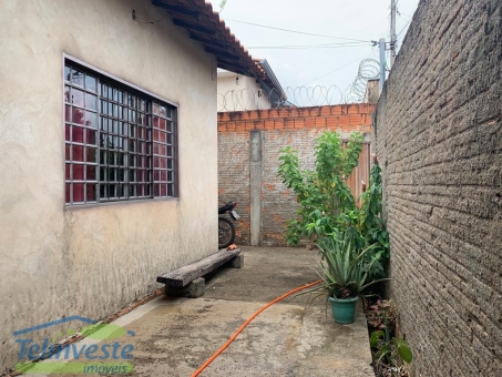 CASA A VENDA NO BAIRRO NOSSA SENHORA APARECIDA