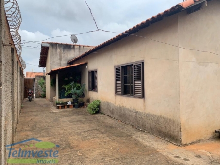 CASA A VENDA NO BAIRRO NOSSA SENHORA APARECIDA
