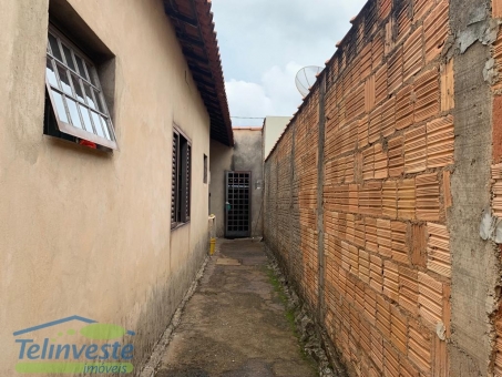 CASA A VENDA NO BAIRRO NOSSA SENHORA APARECIDA