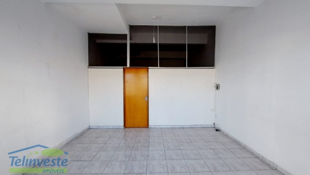 PREDIO COMERCIAL E RESIDENCIAL NO CENTRO