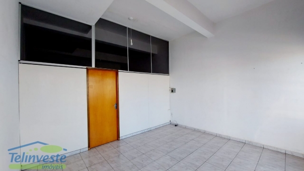PREDIO COMERCIAL E RESIDENCIAL NO CENTRO