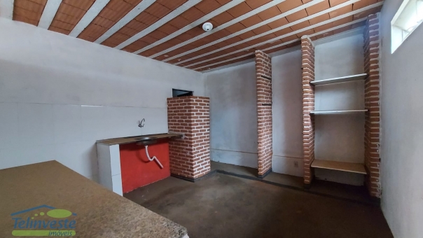 CASA+COMODO COMERCIAL NO BAIRRO COLEGIO DE PASSOS 