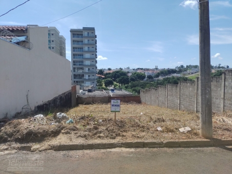 TERRENO NO VILA RICA