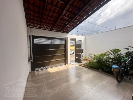 CASA A VENDA NO BAIRRO SANTA LUZIA 