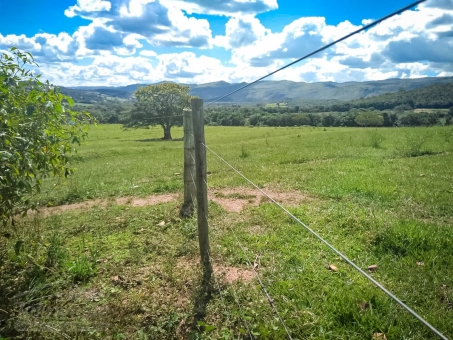 Fazenda em S&atilde;o Jo&atilde;o Batista do Gl&oacute;ria