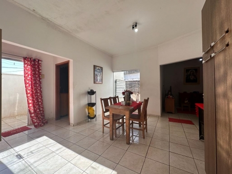 CASA A VENDA NO BAIRRO COHAB 