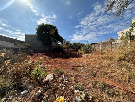 EXCELENTE LOTE A VENDA NO BAIRRO NOSSA SENHORA APARECIDA 