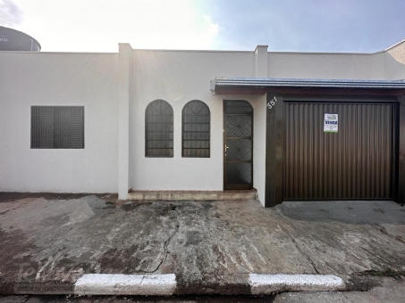 CASA A VENDA NO BAIRRO SANTA LUZIA 