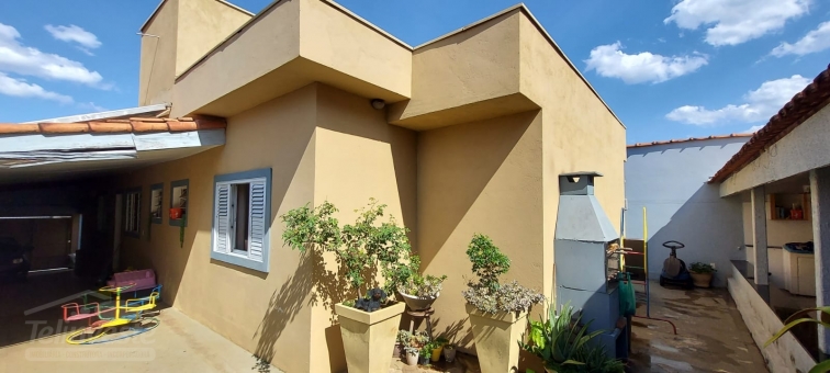 CASA NO NOVO HORIZONTE