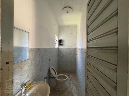 COMODO COMERCIAL E CASA NA AVENIDA LIQUINHA DA SILVEIRA