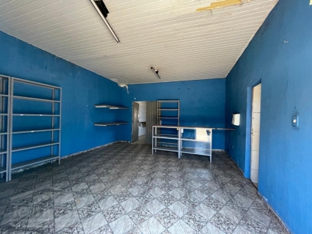 COMODO COMERCIAL E CASA NA AVENIDA LIQUINHA DA SILVEIRA