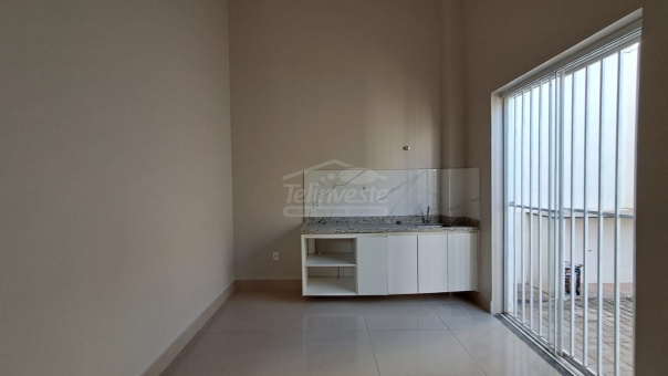 COMODO COMERCIAL - NOVO MUNDO