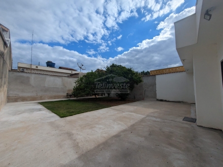CASA NO BAIRRO JARDIM ELDORADO 