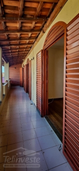 Apartamento com salas comerciais 