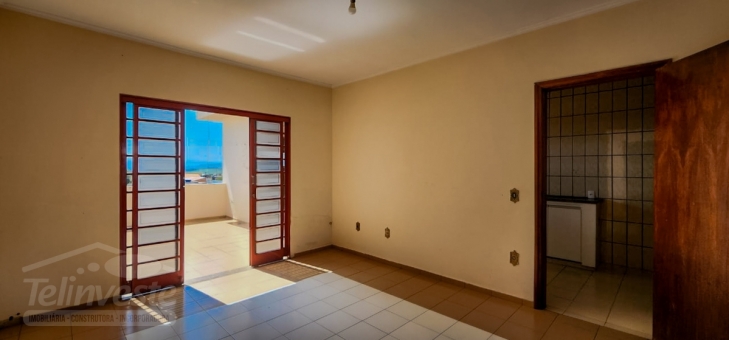 Apartamento com salas comerciais 