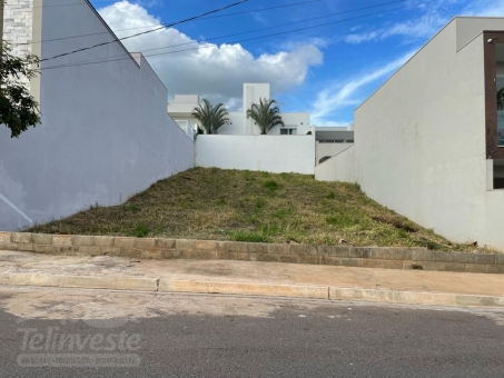 Terreno no Condom&iacute;nio Monte Belo