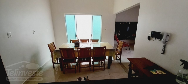 CASA NO ALTO DOS NOBRES