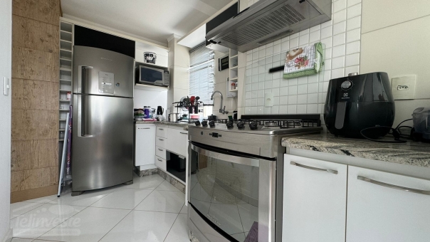 EXCELENTE APARTAMENTO A VENDA NO CENTRO