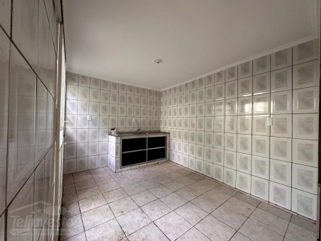 CASA A VENDA NO BAIRRO CANDEIAS 