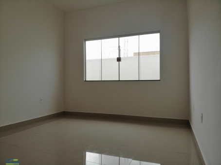 CASA NO BAIRRO PARQUE DAS AROEIRAS 