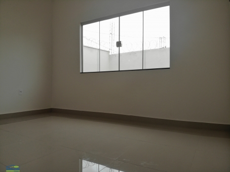 CASA NO BAIRRO PARQUE DAS AROEIRAS 