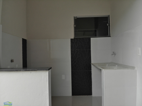CASA NO BAIRRO PARQUE DAS AROEIRAS 