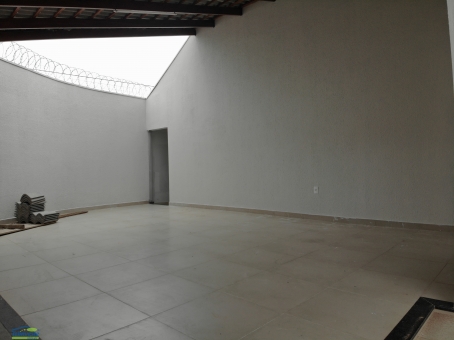 CASA NO BAIRRO PARQUE DAS AROEIRAS 