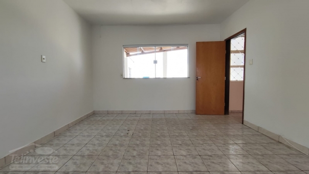 Av. Dona Liquinha Silveira, 925