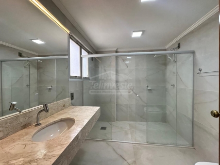 EXCELENTE APARTAMENTO A VENDA NO CENTRO 