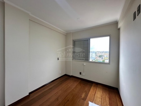 EXCELENTE APARTAMENTO A VENDA NO CENTRO 