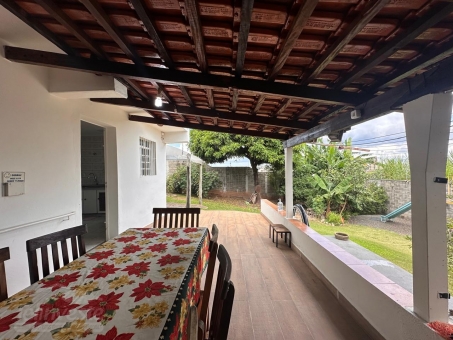 CASA A VENDA NO BAIRRO PANORAMA 