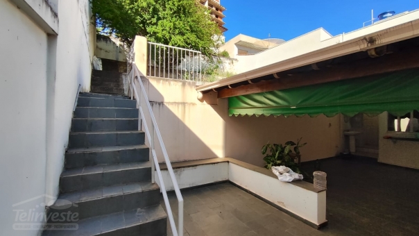 CASA - PROXIMO AO CENTRO E AVENIDA DA MODA
