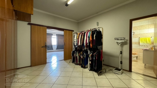 Nossa Senhora das Gra&ccedil;as- Comercial