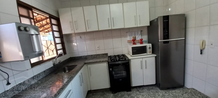 CASA NA AVENIDA DAS NA&Ccedil;&Otilde;ES