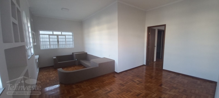 CASA NO BAIRRO BARRINHA