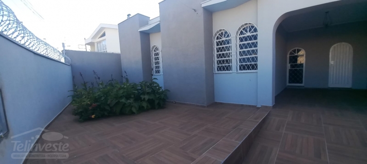 CASA NO BAIRRO BARRINHA