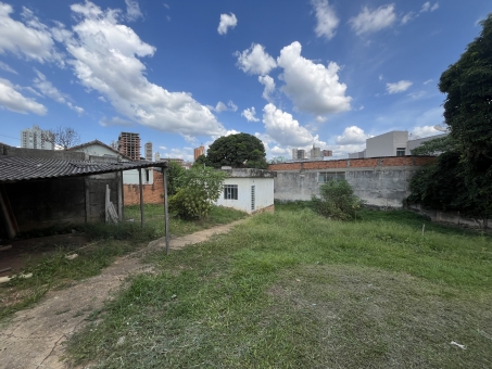 Im&oacute;vel pr&oacute;ximo avenida da moda com 1056m2 de lote