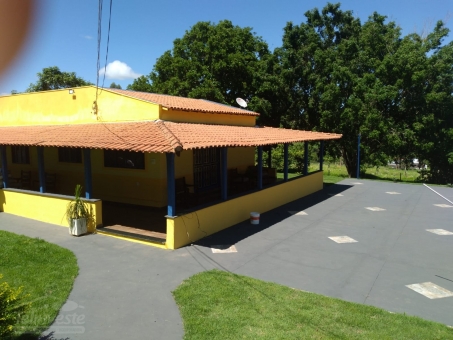 EXCELENTE CH&Aacute;CARA A VENDA SENTIDO CONDOM&Iacute;NIO VALE DAS &Aacute;GUAS 