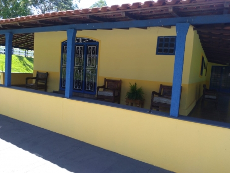EXCELENTE CH&Aacute;CARA A VENDA SENTIDO CONDOM&Iacute;NIO VALE DAS &Aacute;GUAS 
