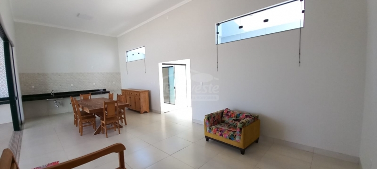 CASA NO ALTO DA GLORIA